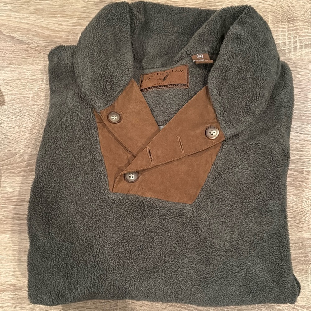 North River Outfitters Pullover